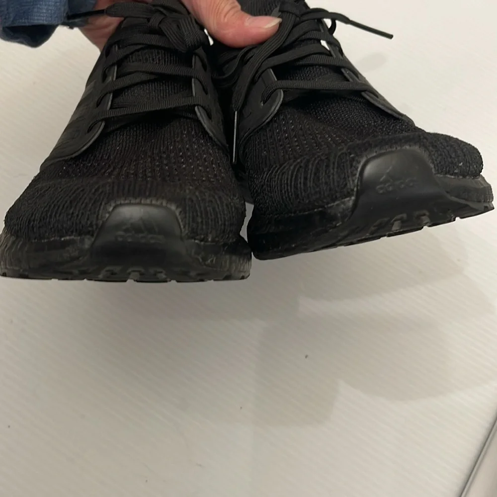 ADIDAS ULTRABOOST RUNNING SNEAKERS MENS SIZE 7.5